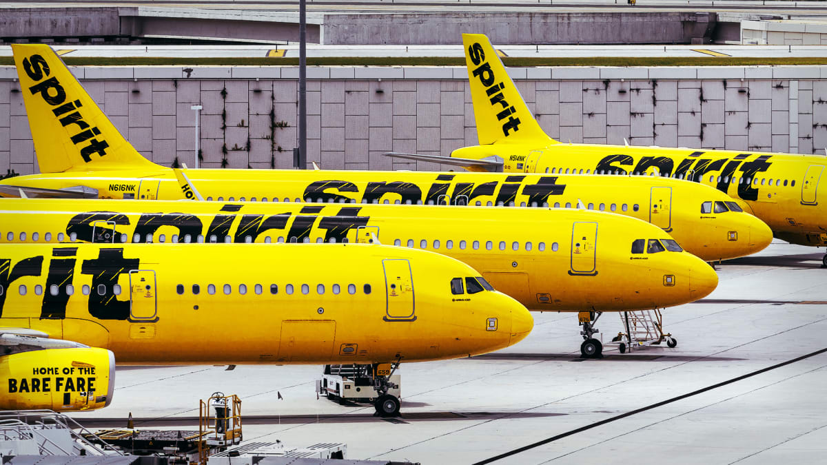 Spirit Airlines Stock Soars As JetBlue Sweetens Takeover Bid to $3.65 Billion thumbnail