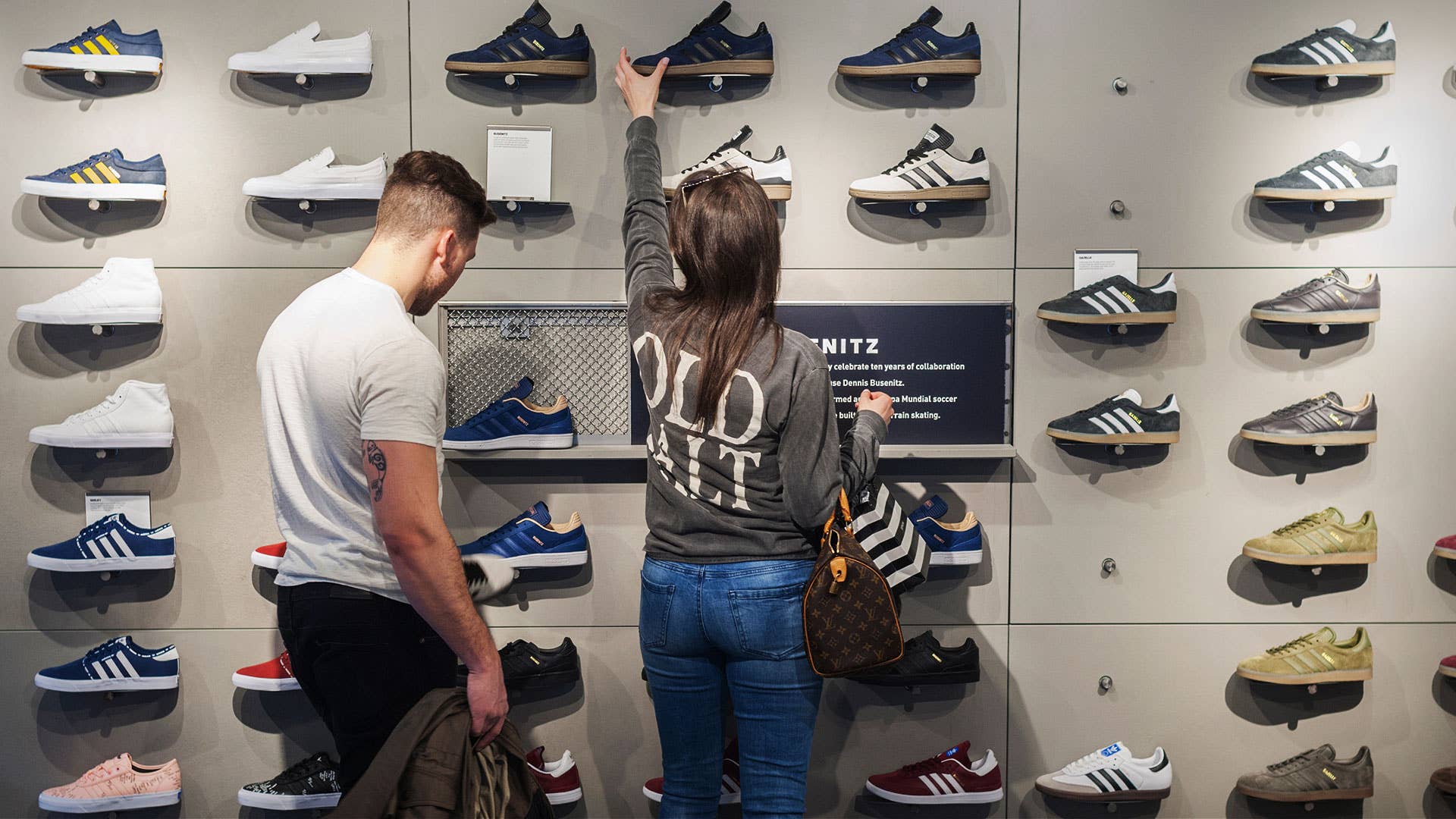 يتم إغلاق العلامة التجارية المنافسة لشركة Nike بشكل غير متوقع