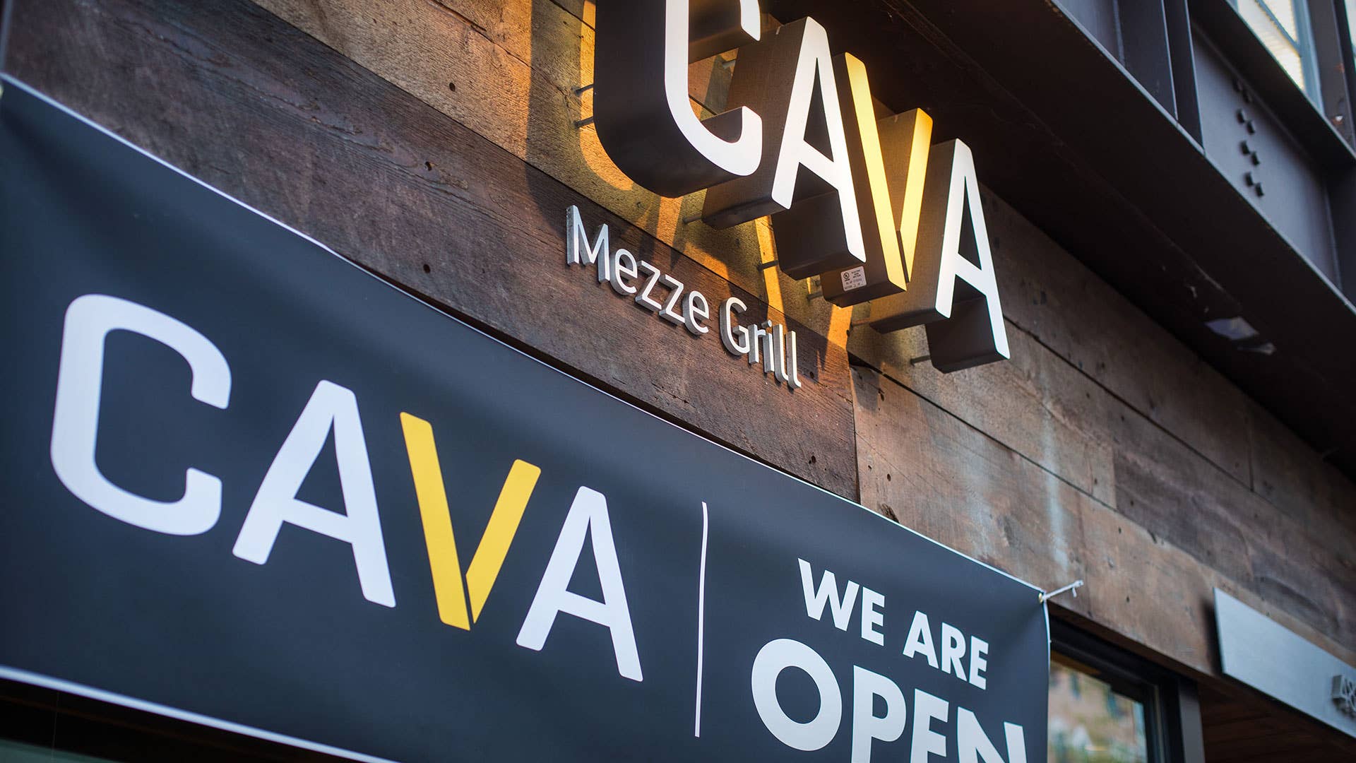 Trends that will define the restaurant industry in 2026 - TheStreet