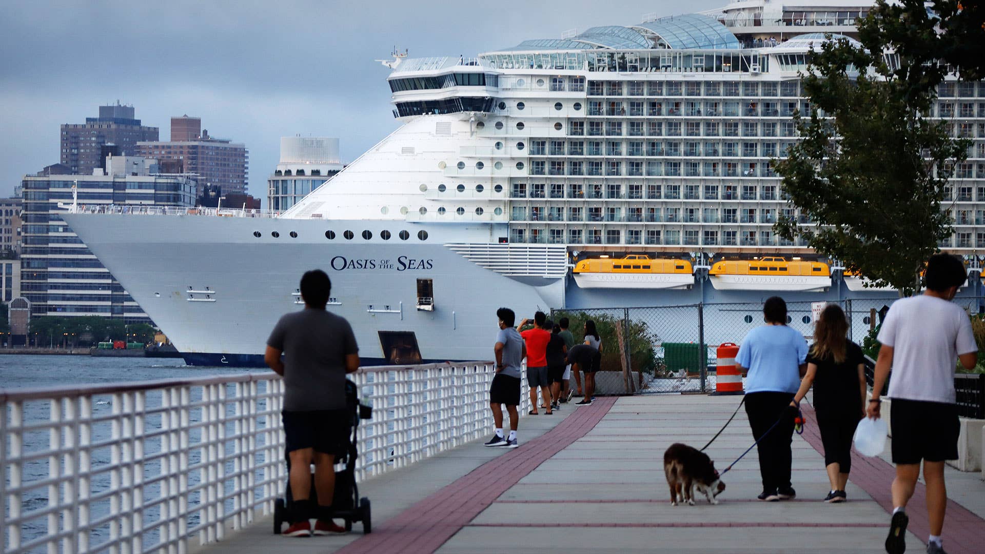 Royal Caribbean completes major smoking change