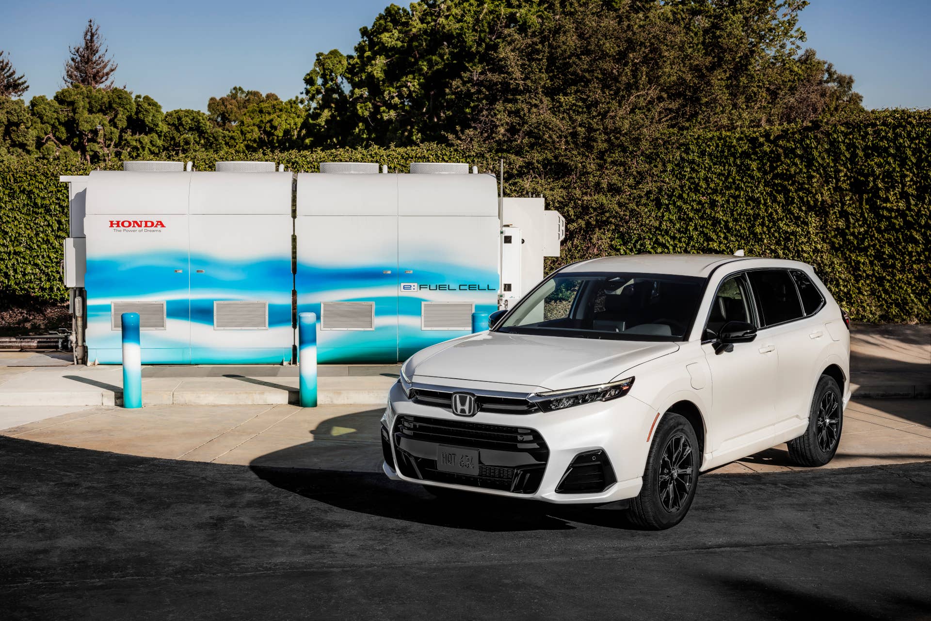 Honda's new plug-in hybrid skips the gas pump for this novel zero