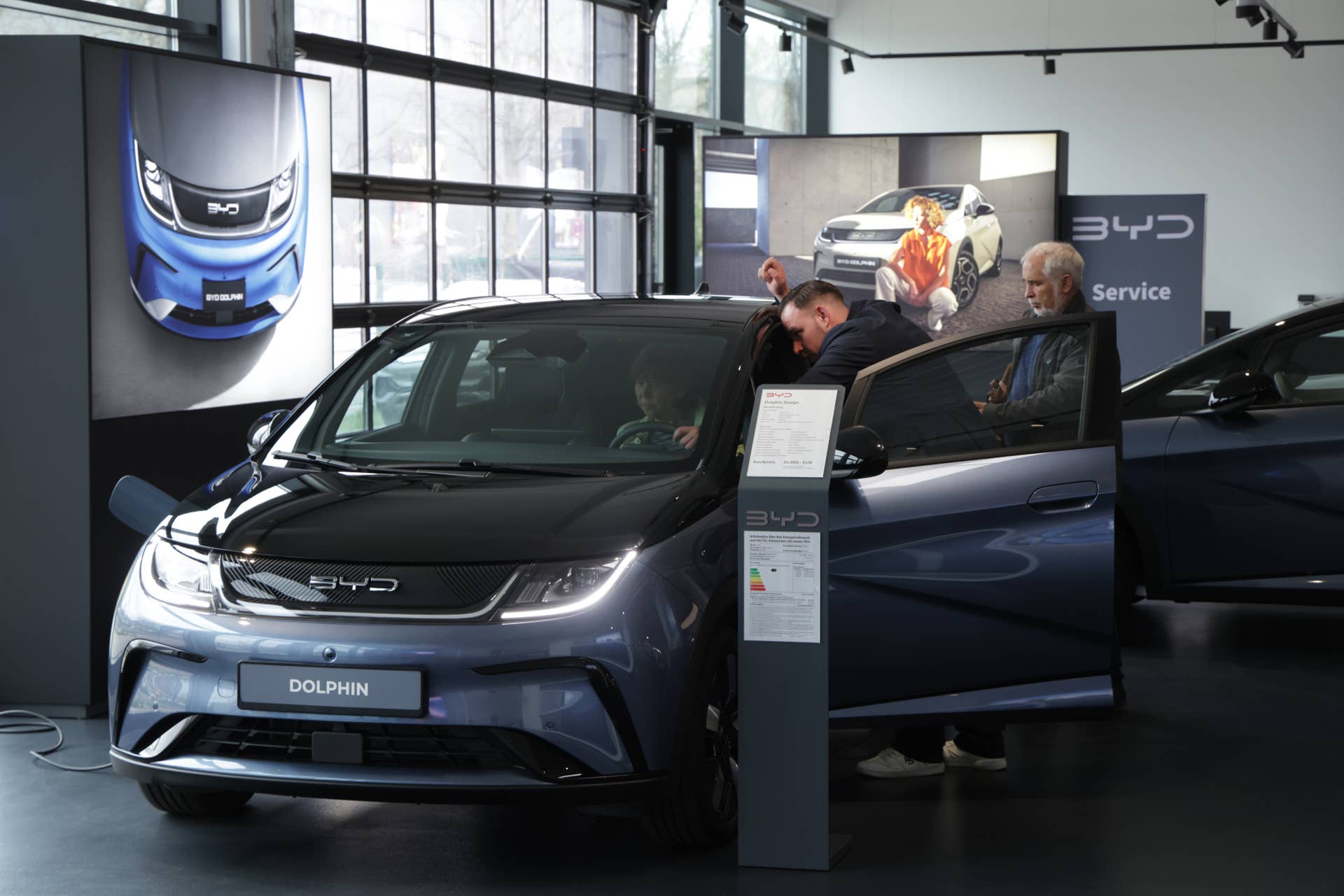 Getting Enticed 'TikTok generation' is getting enticed with Chinese EV brands - TheStreet