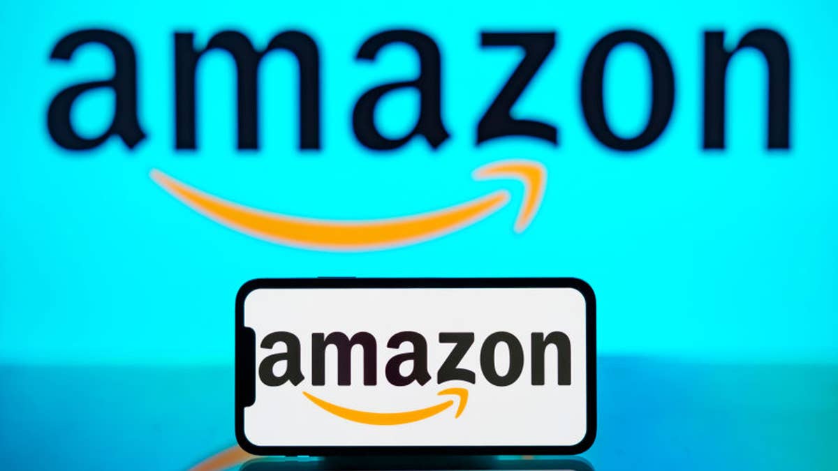 Amazon is selling a pair of ‘practical’ $20 cordless table lamps that have 3 color modes