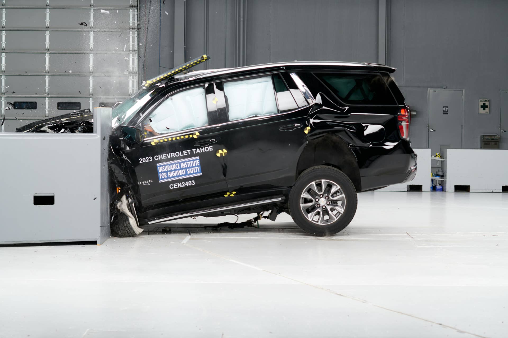 Is a Jeep Wagoneer or Chevy Tahoe safer? - TheStreet