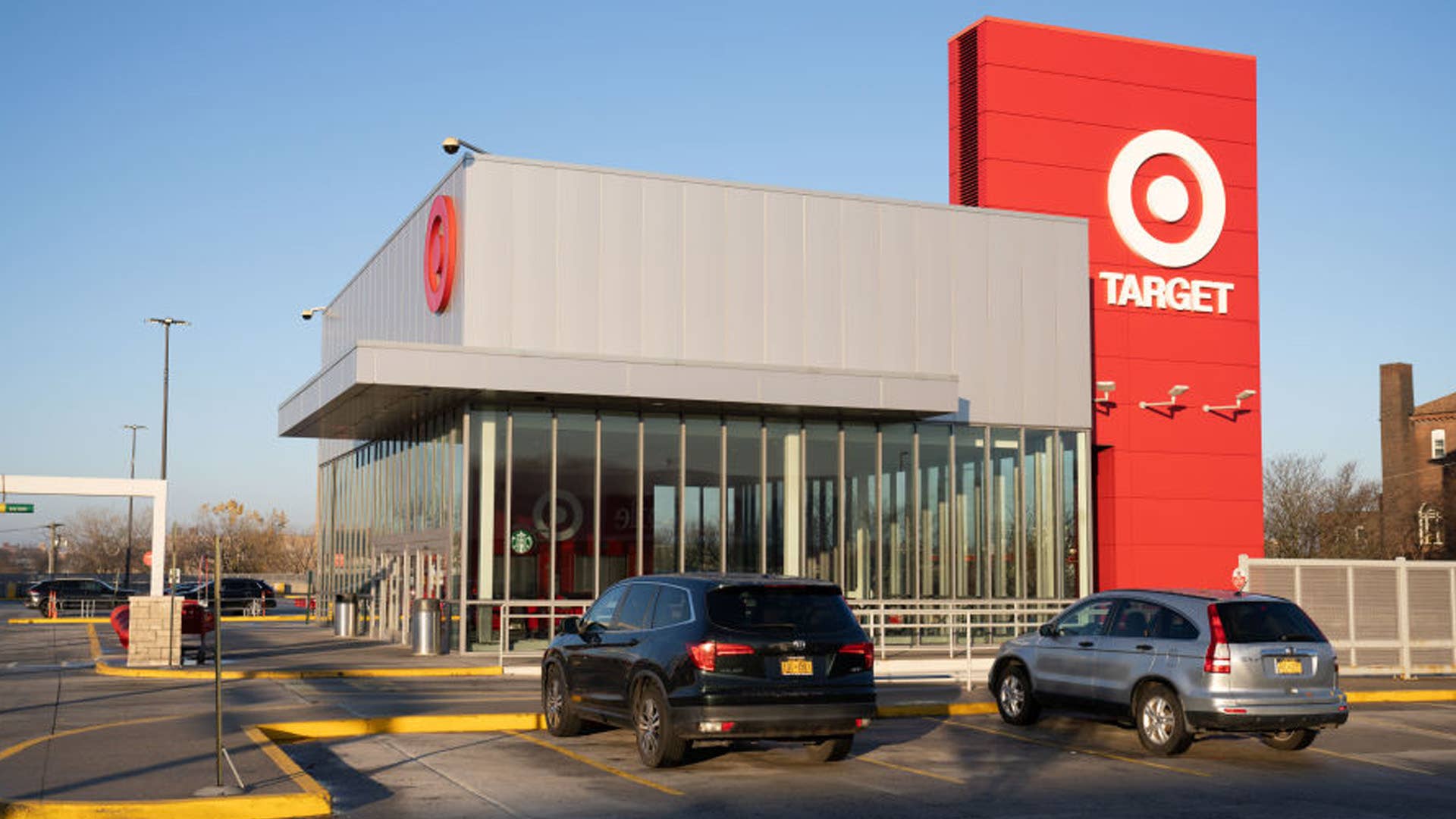 Target Japan Target’s $542 Henckels Knife Set Is on Sale for $170 - TheStreet