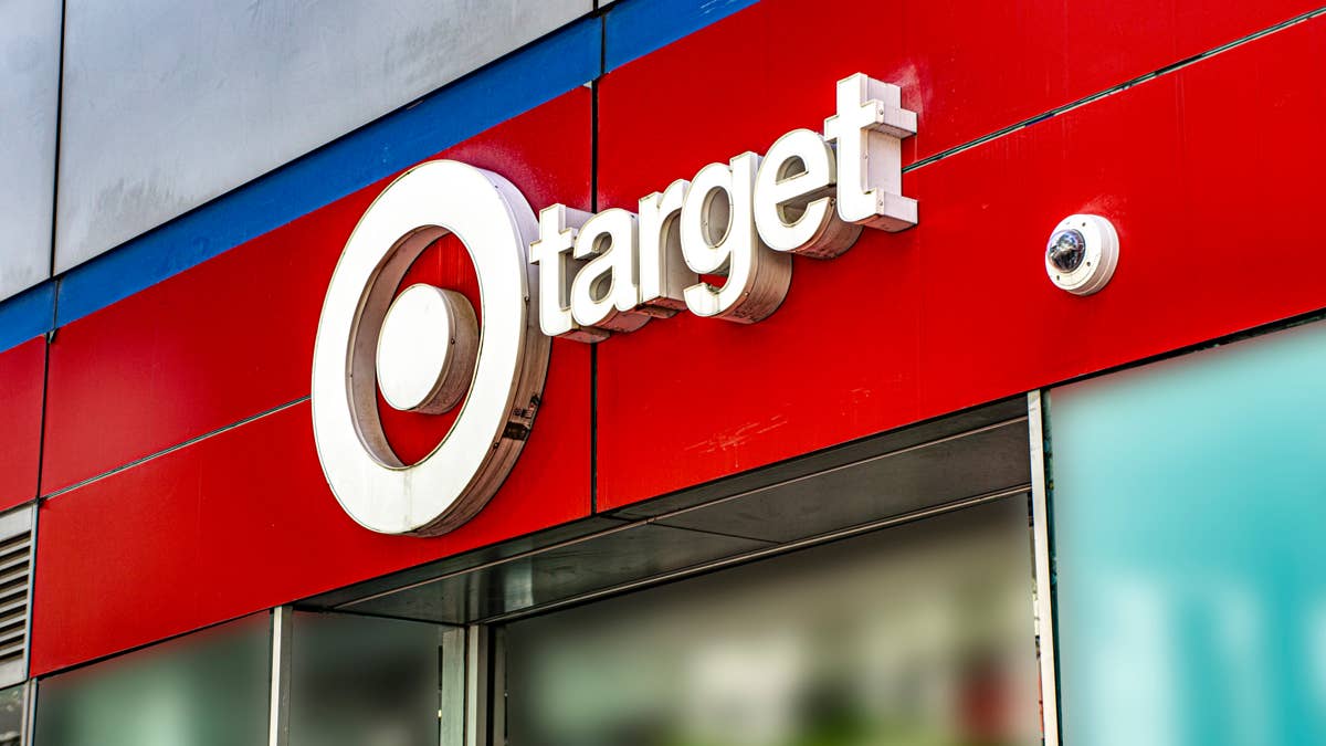 Target is selling a $90 5-piece comforter set for $28, and it comes in 8 colors