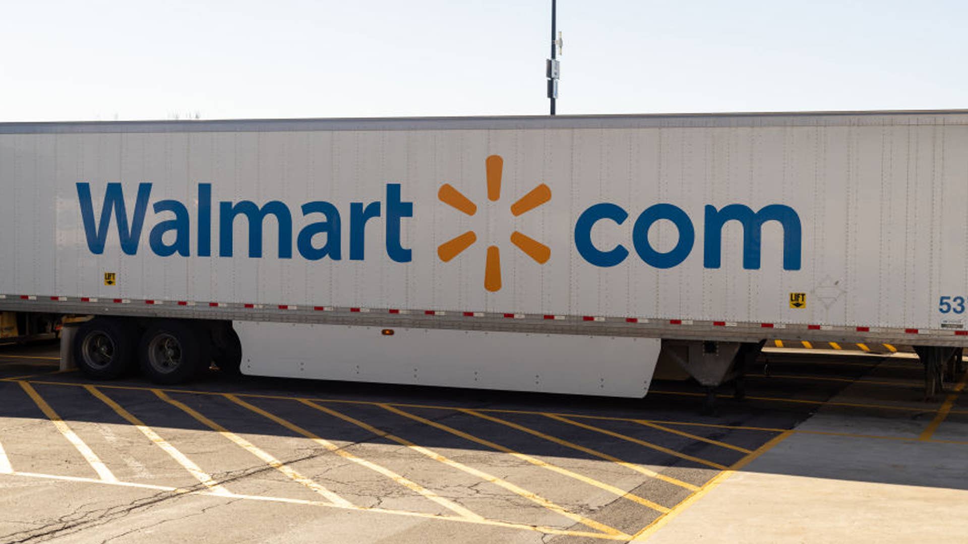 Walmart is selling a $90 computer desk for $53 - TheStreet