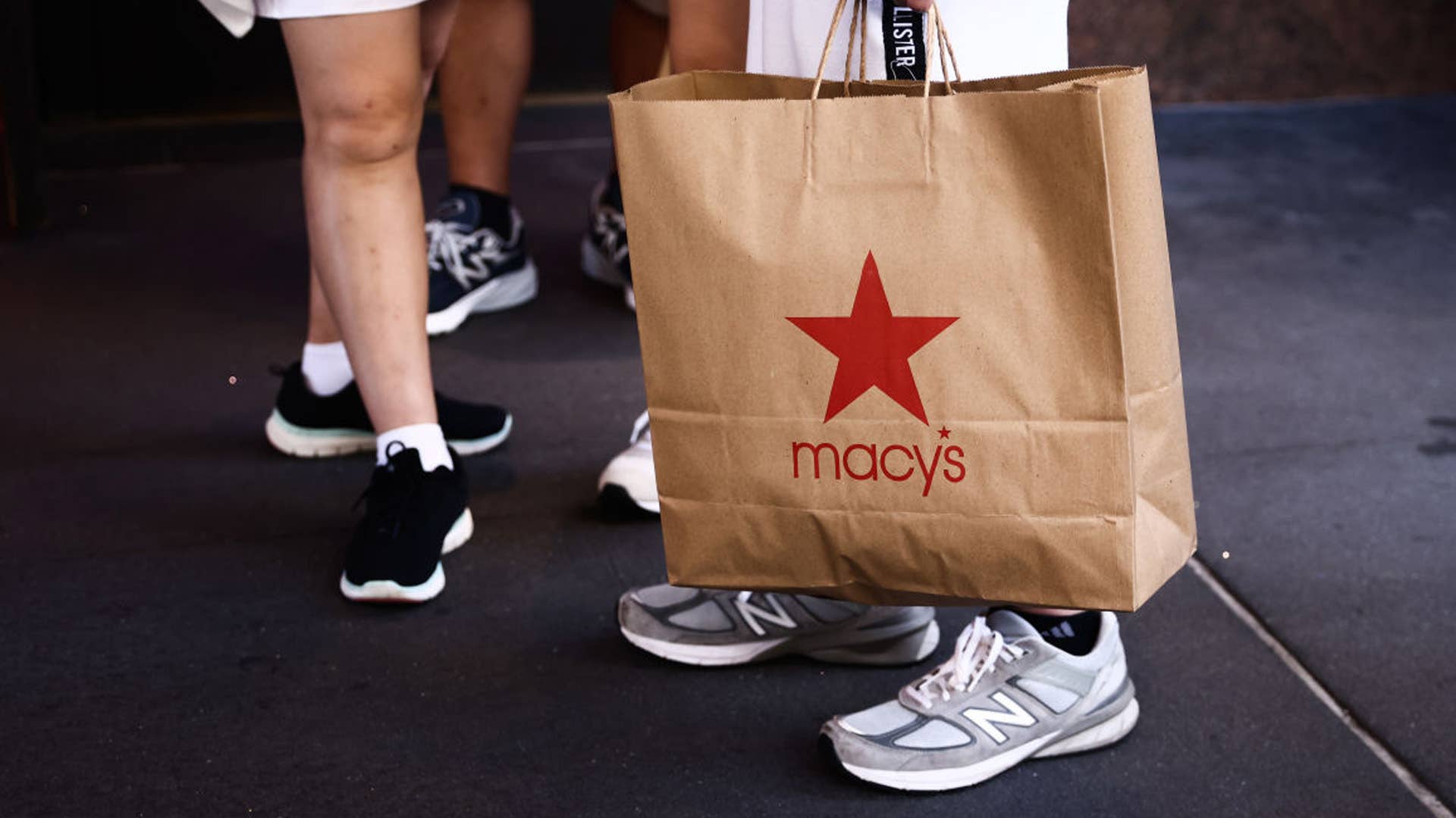 Macy's is selling a $200 Ninja blender for 50% off - TheStreet