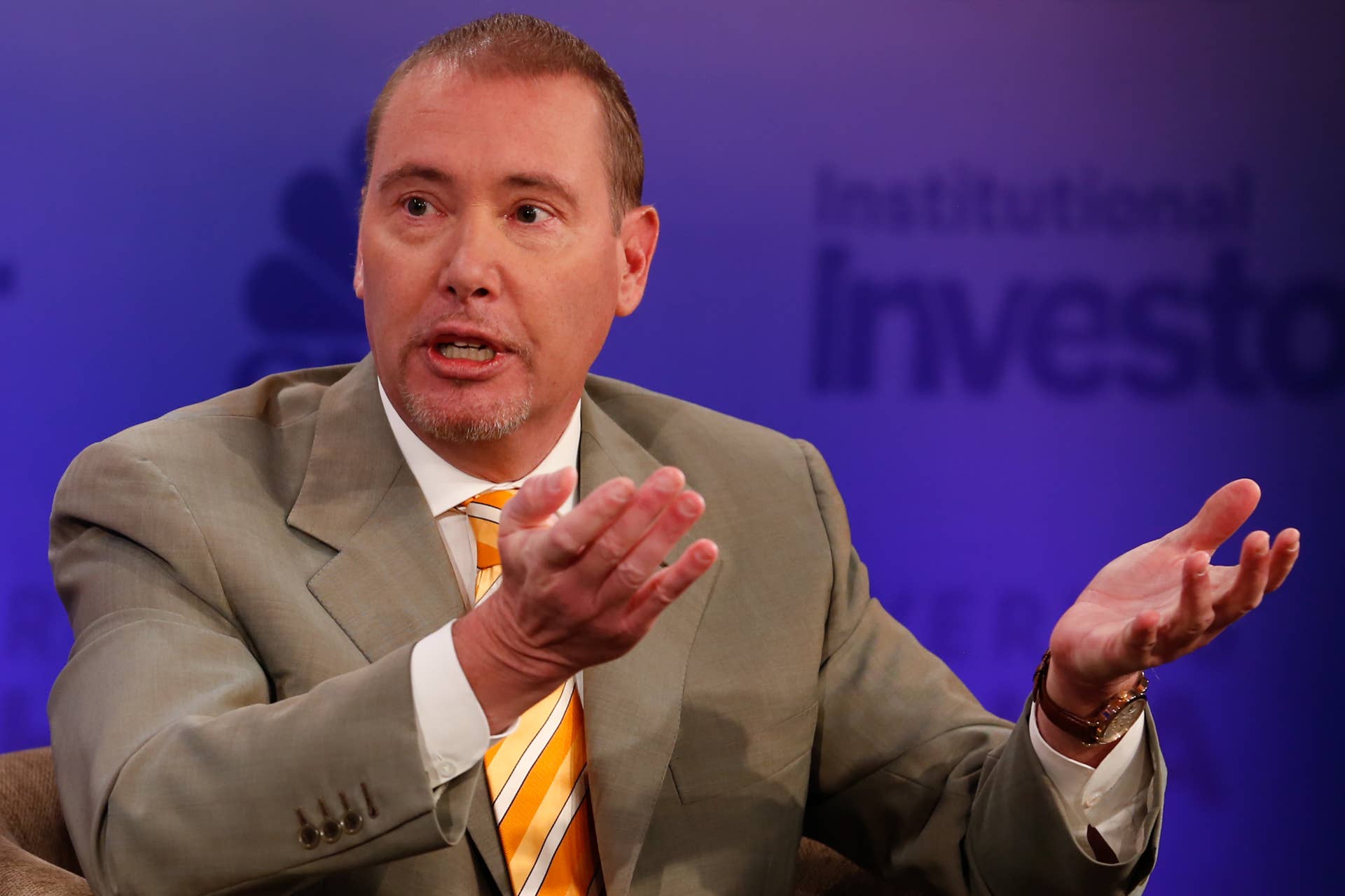 Veteran fund manager sends dire message on stocks - TheStreet