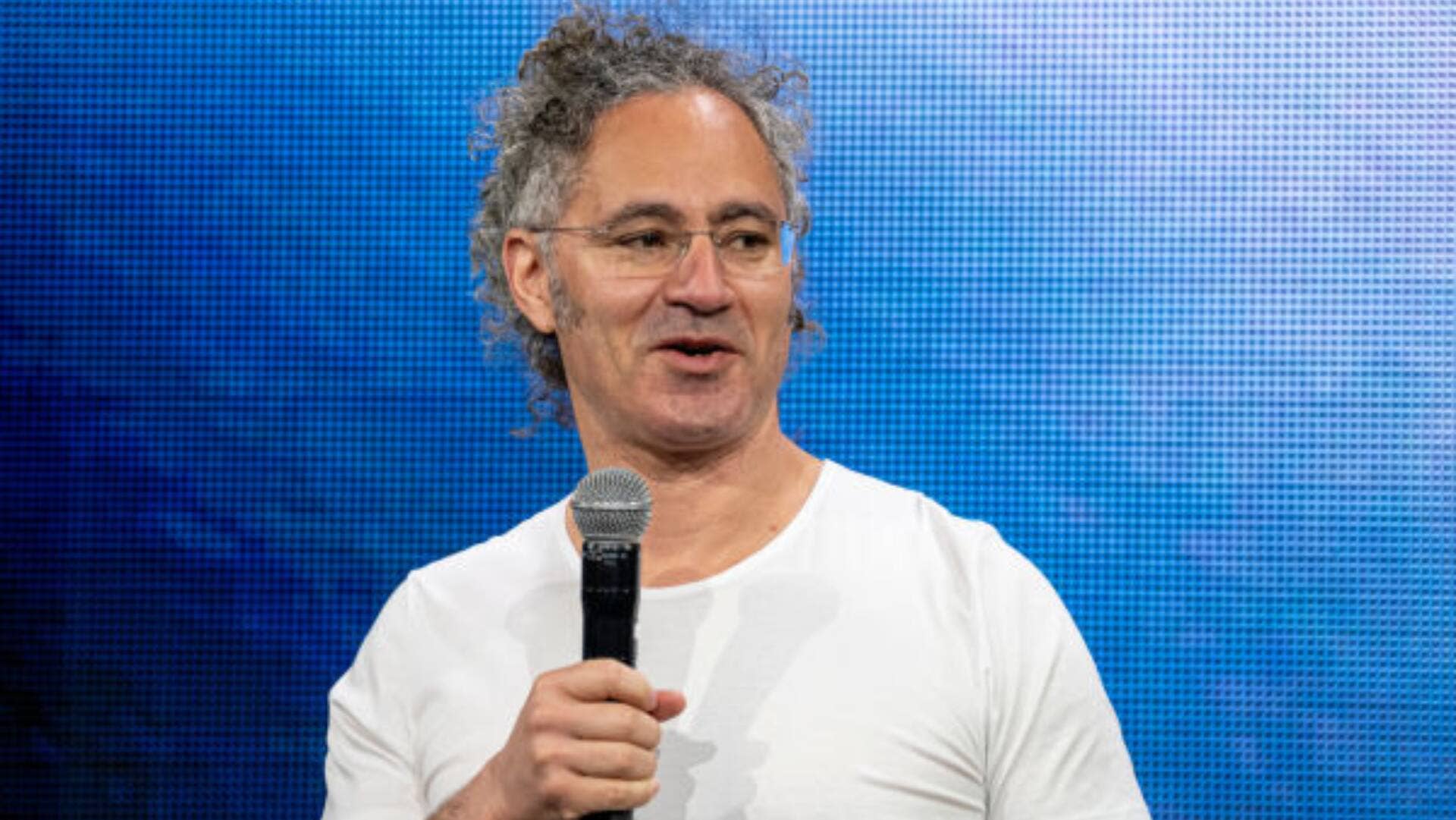 Fund manager sends message on latest Palantir earnings - TheStreet