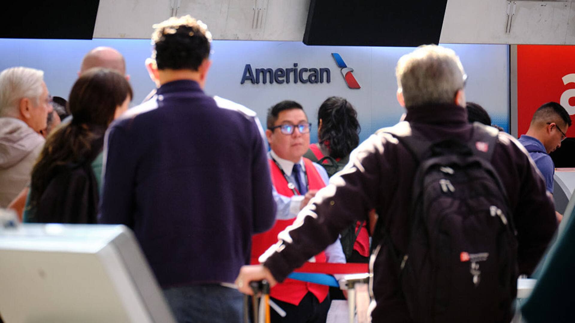 American Airlines makes bold boarding policy change, sparks debate