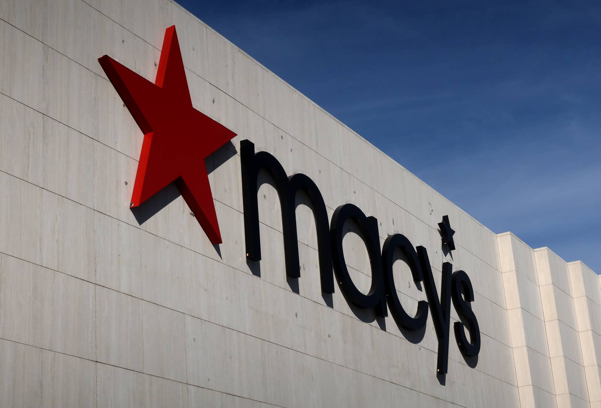 Macy's has a $250 9-piece comforter set for 70% off that's 'nice and fluffy'