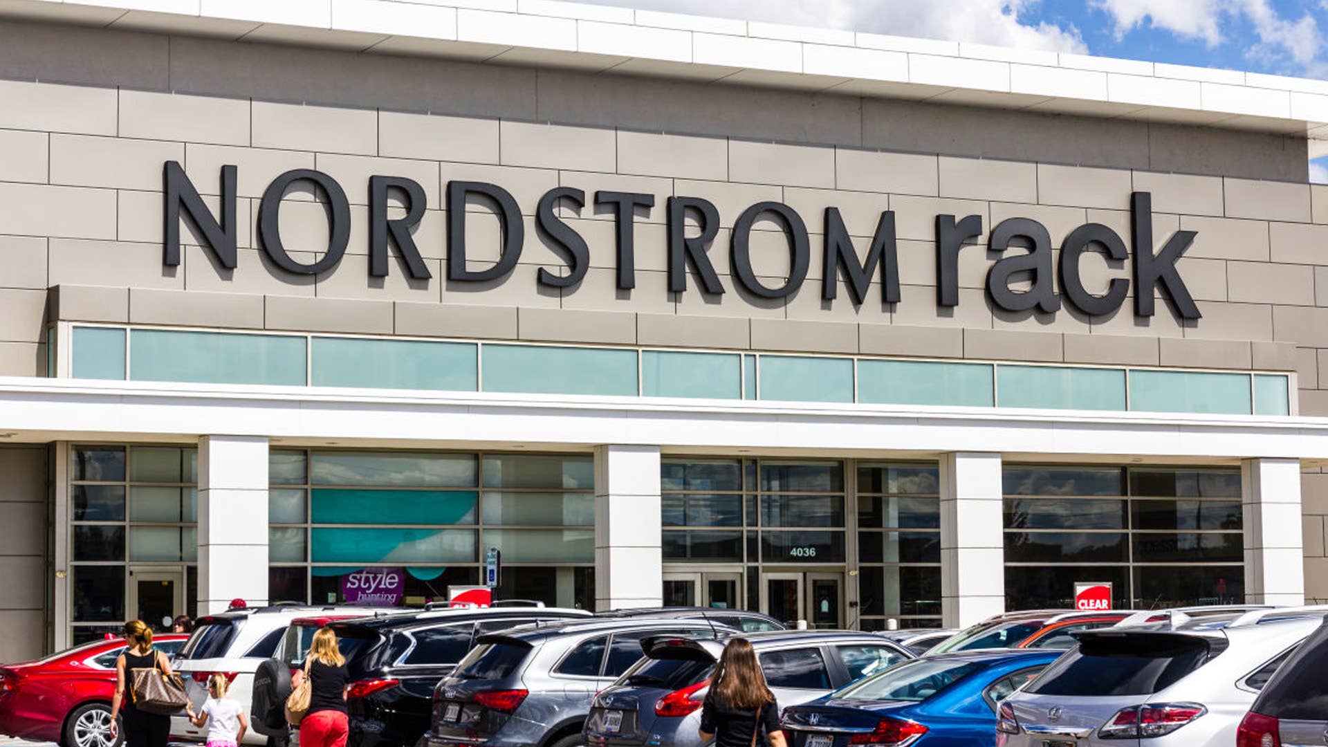 Nordstrom Rack is selling a $58 lounge set for $20 - TheStreet