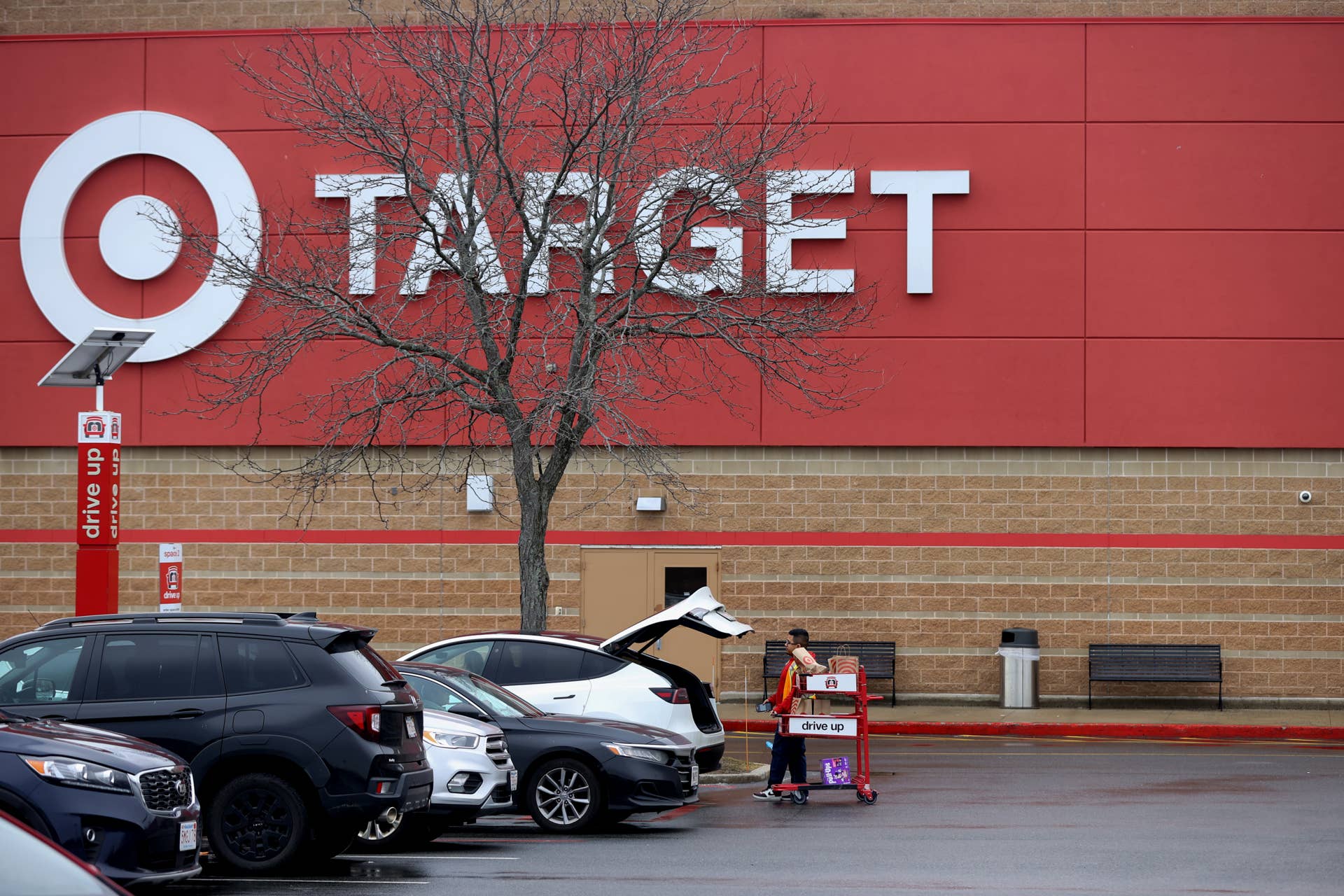 Target Everett Veteran value investor targets Target with surprising review - TheStreet