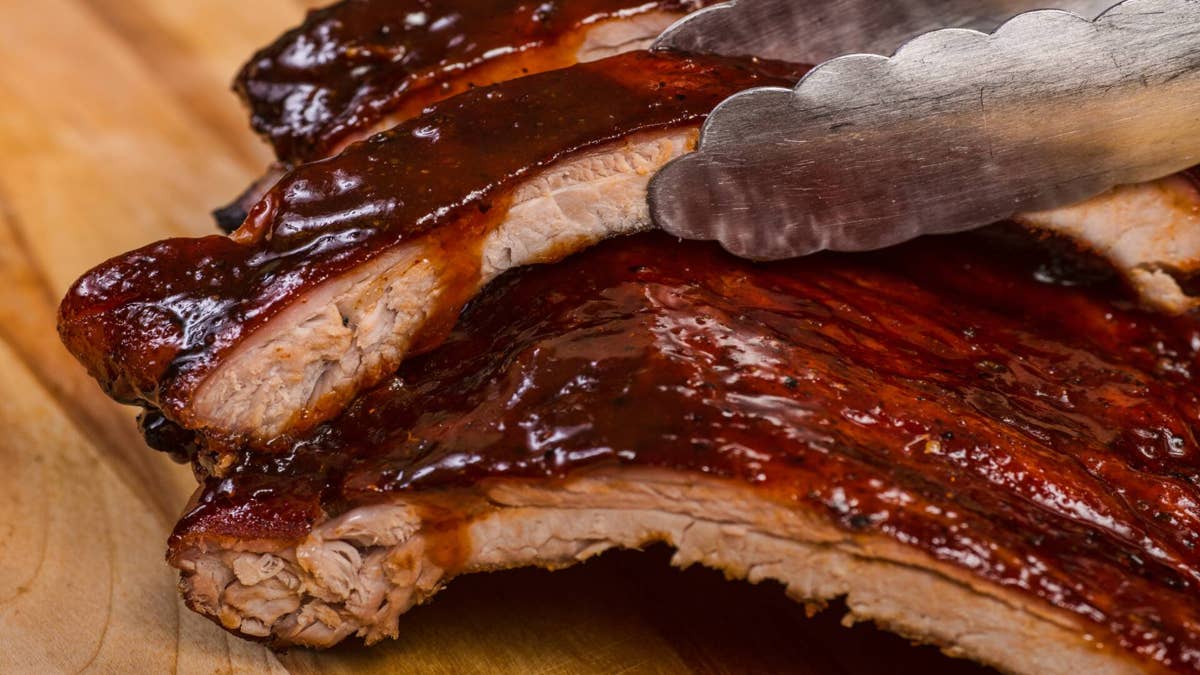 Barbecue chain closed more restaurants than it admitted