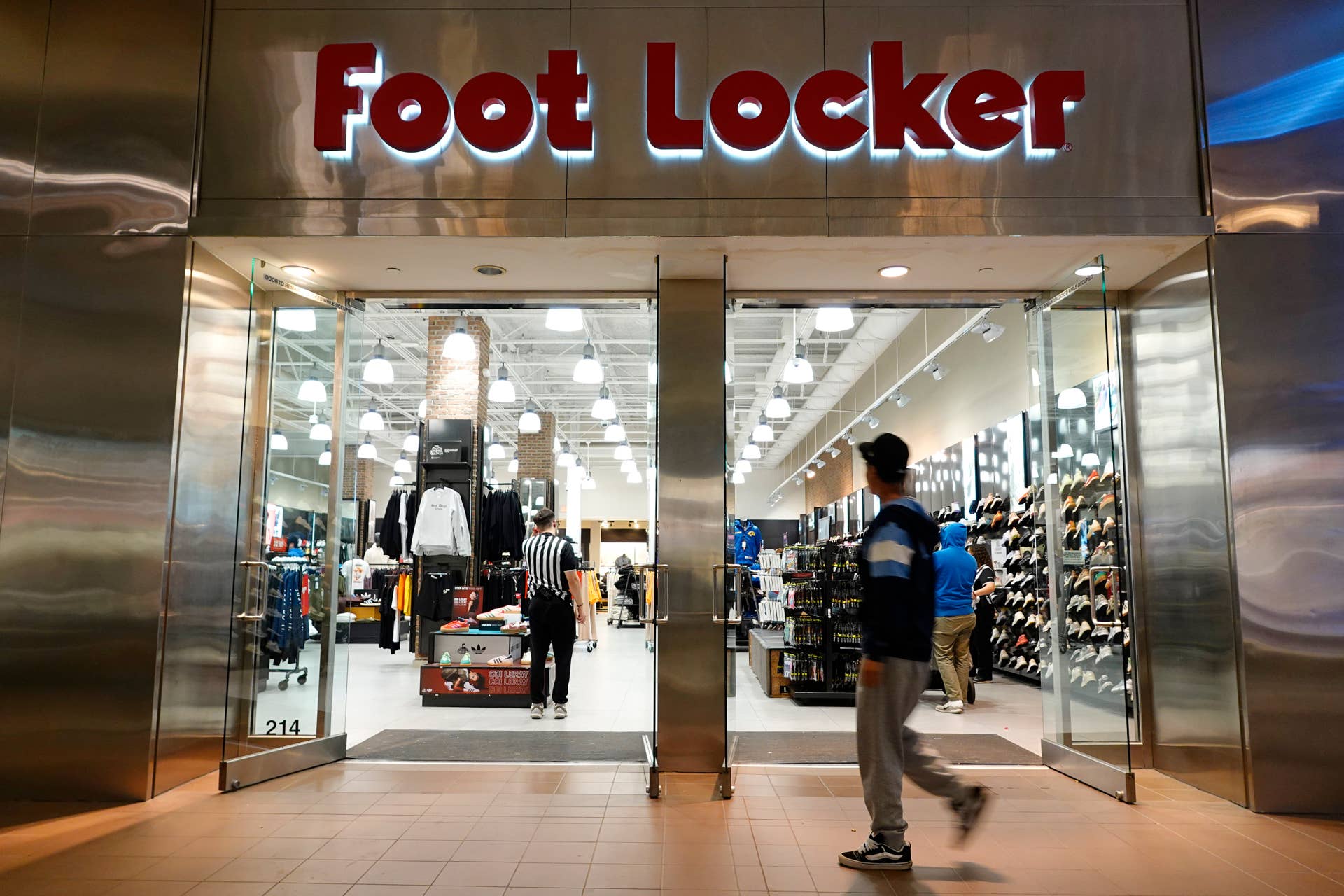 Convenience store chain closes all stores after bankruptcy - TheStreet