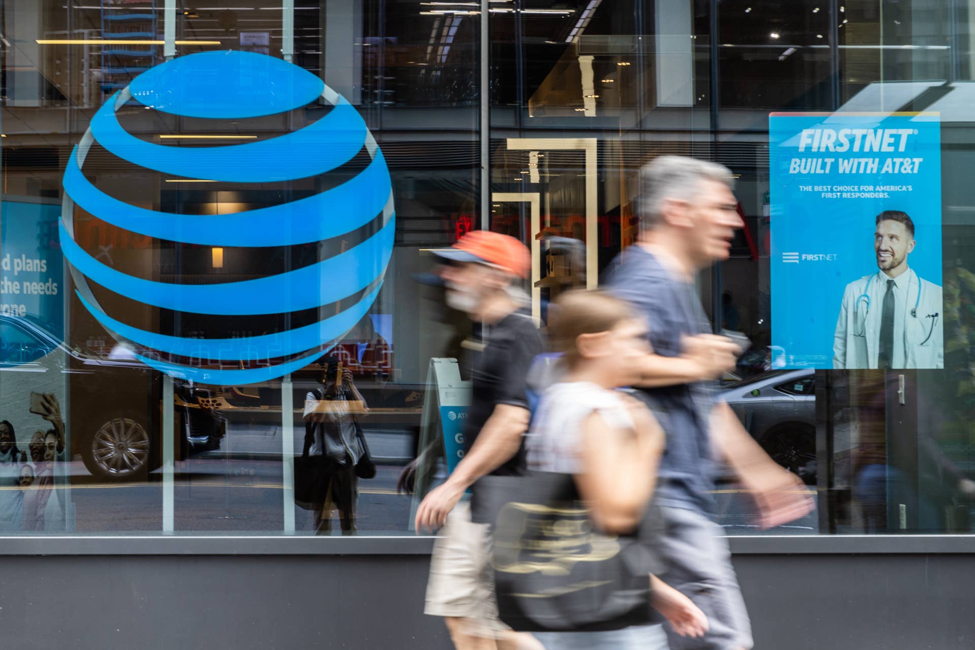 AT&T sends harsh warning to customers - TheStreet