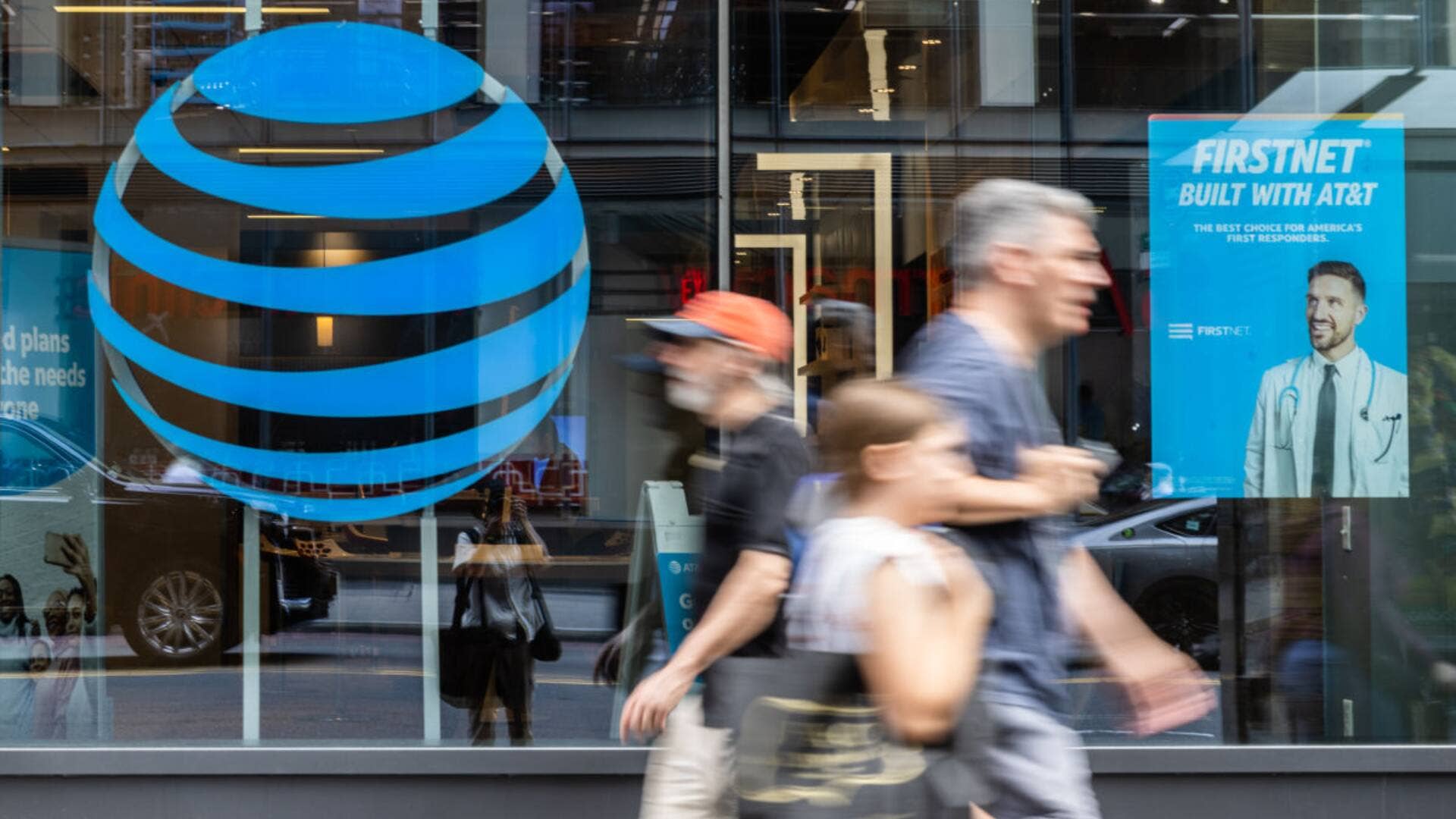 AT&T sounds the alarm on falling customer numbers - TheStreet