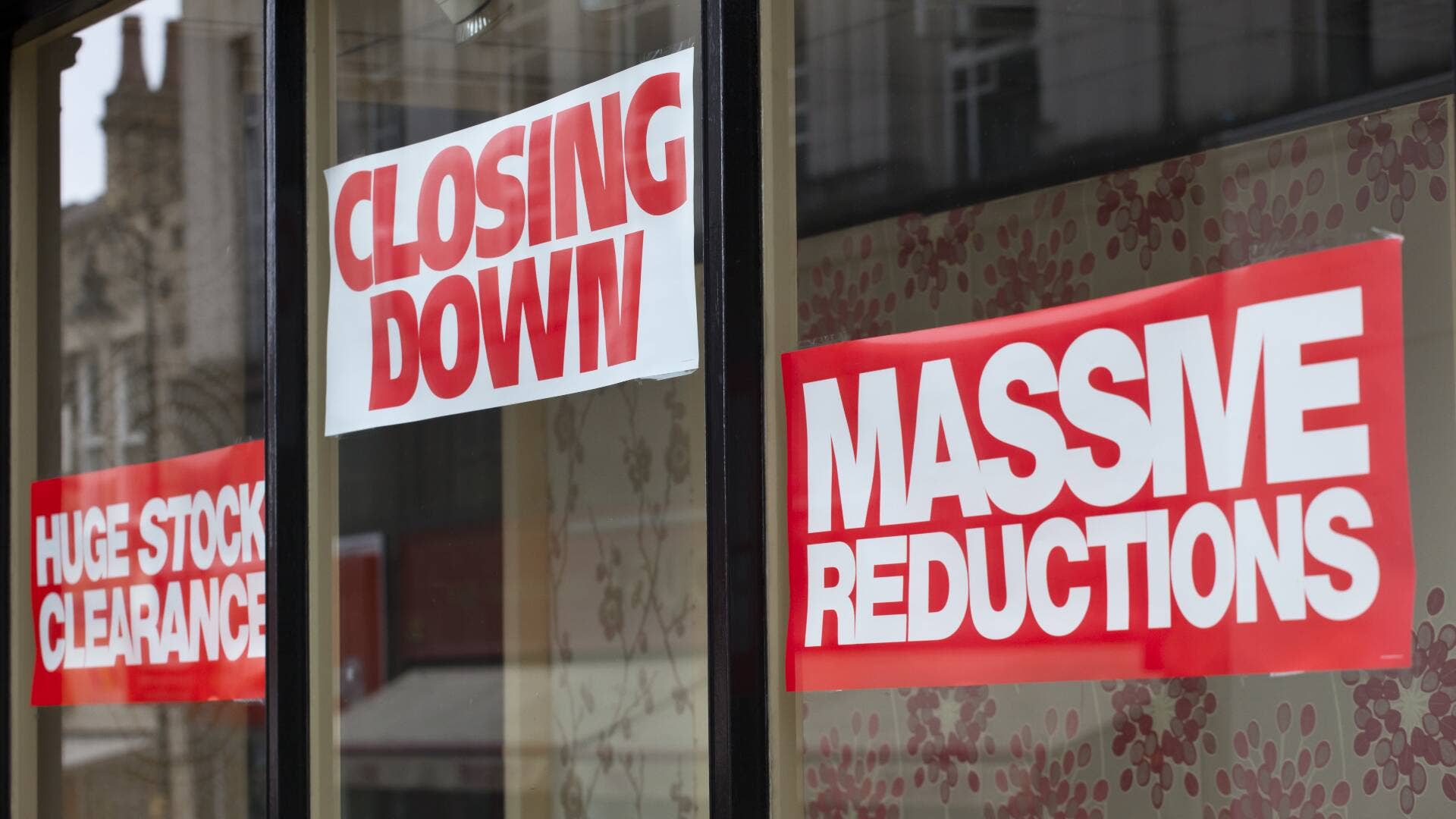 Outdoor retailer nears Chapter 11 as store closures loom - TheStreet