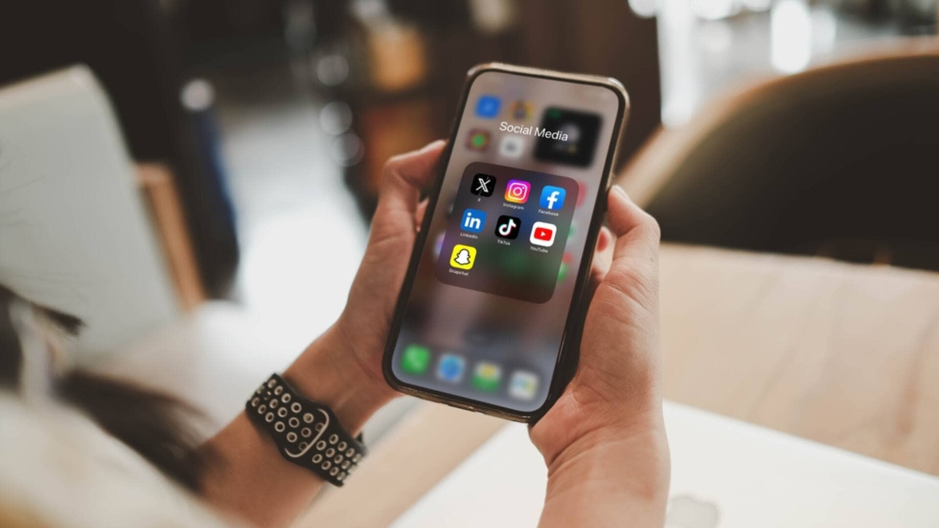Apple makes key shutdown decision customers won't like