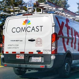 Comcast targets frustrated T-Mobile customers with free offer