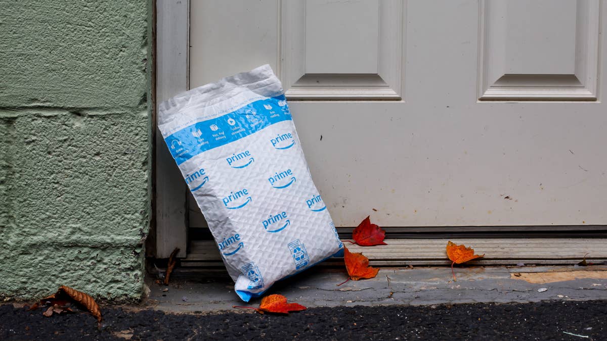 Amazon is selling a 38-can backpack cooler for $30 that has 20,000+ 5-star ratings