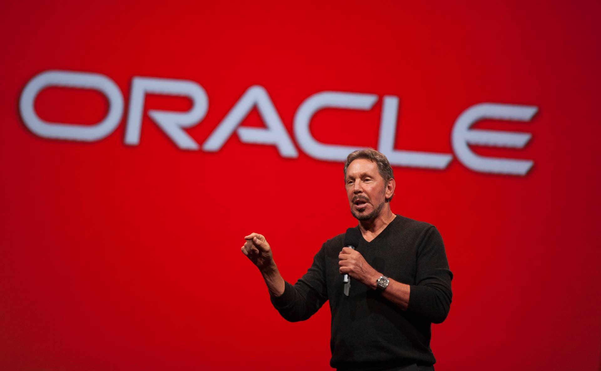 Major Wall Street bank drops jaw-dropping Oracle stock price target ...