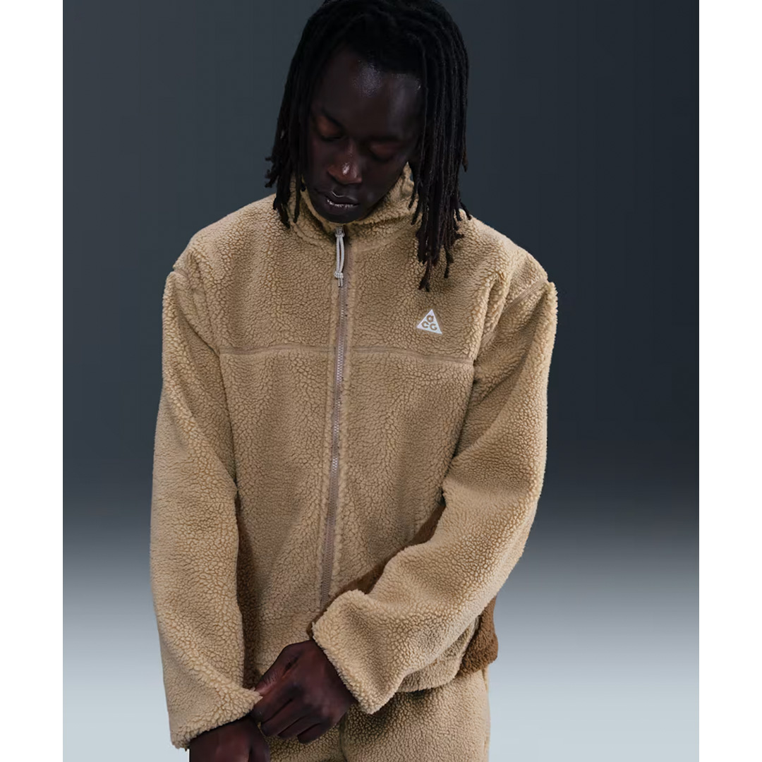 Nike's warm and cozy windproof jacket is on sale for 25% off