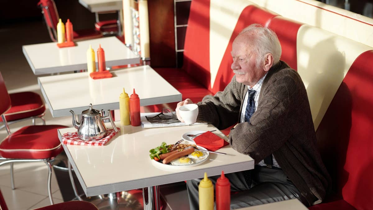 Doughnut, diner, and restaurant chain owner files Chapter 7 - thestreet.com
