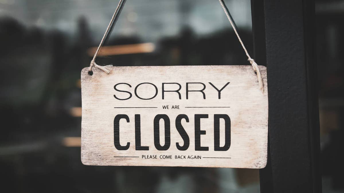 66-year-old discount retailer closes hundreds of stores