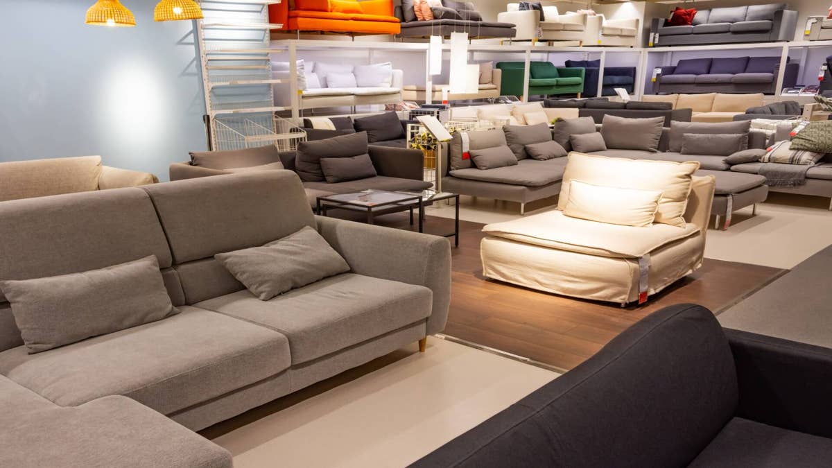 78-year-old furniture retailer closes business, plans bankruptcy