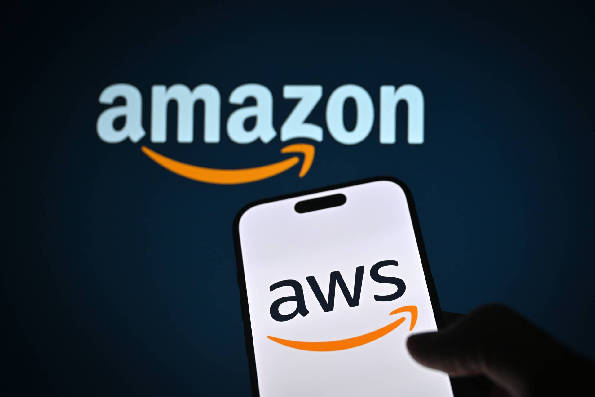 Amazon’s orthopedic flip-flops with over 11,500 five-star ratings are just $25