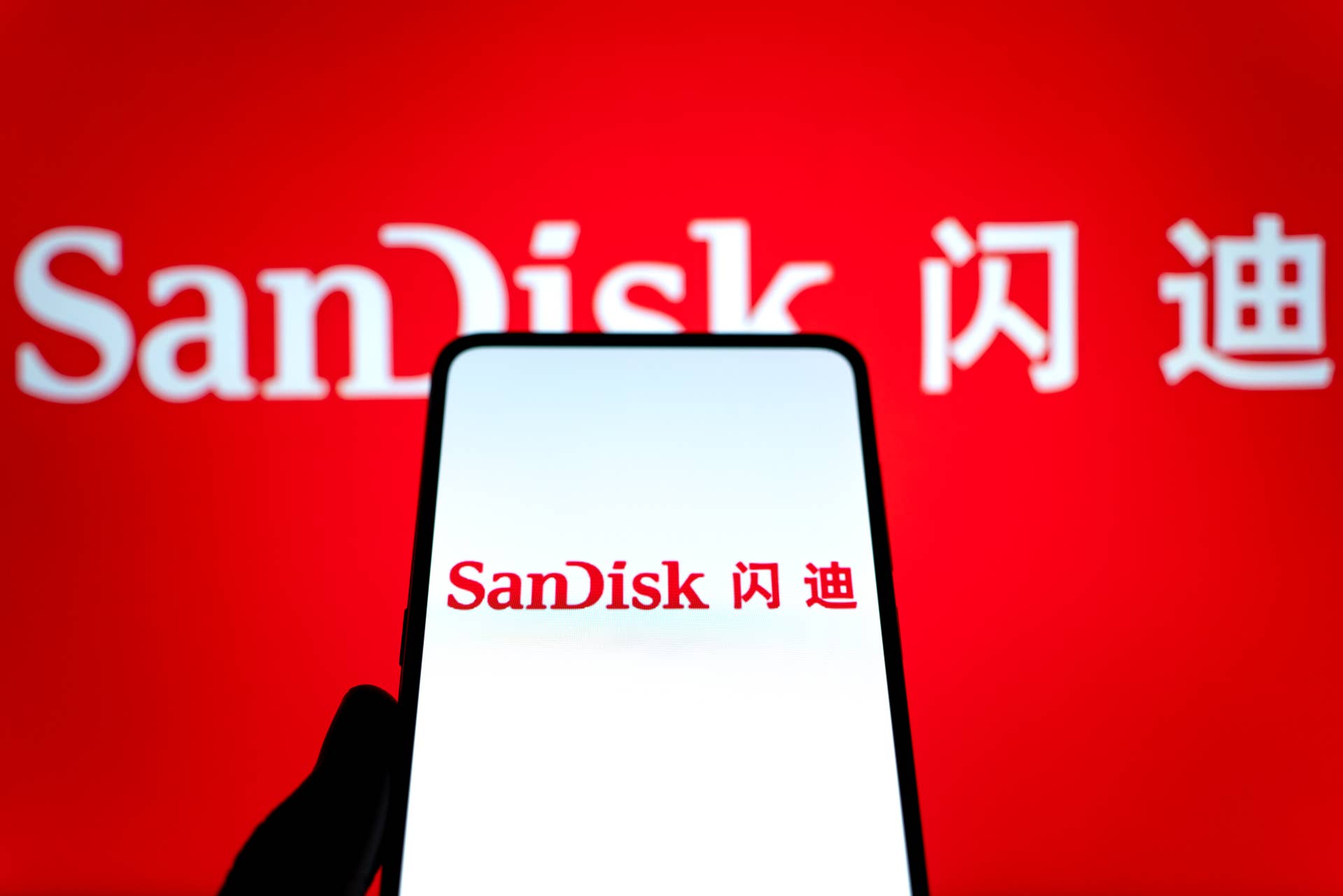 SanDisk Stock: Bernstein Drops Stunning New Price Target | SNDK - TheStreet