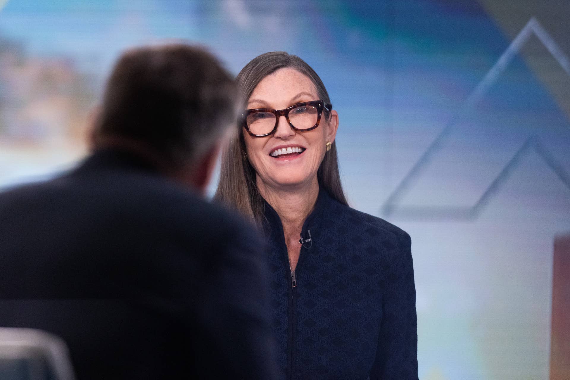 Cathie Wood Adds Broadcom, AMD in $14 Million AI Stock Bet | AVGO | AMD