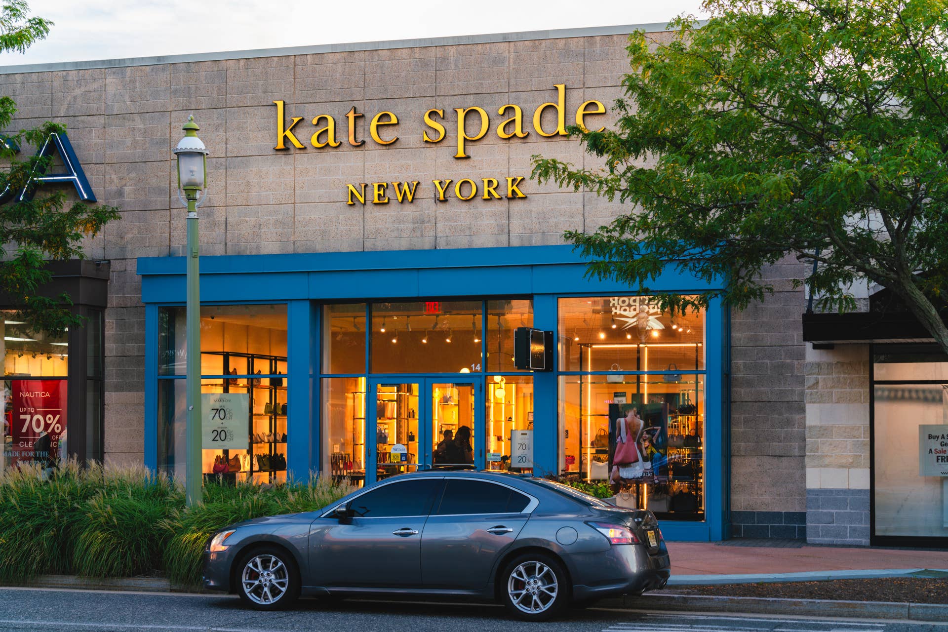 Kate Spade Outlet's bestselling $329 crossbody bag is 81% off in 5 colors
