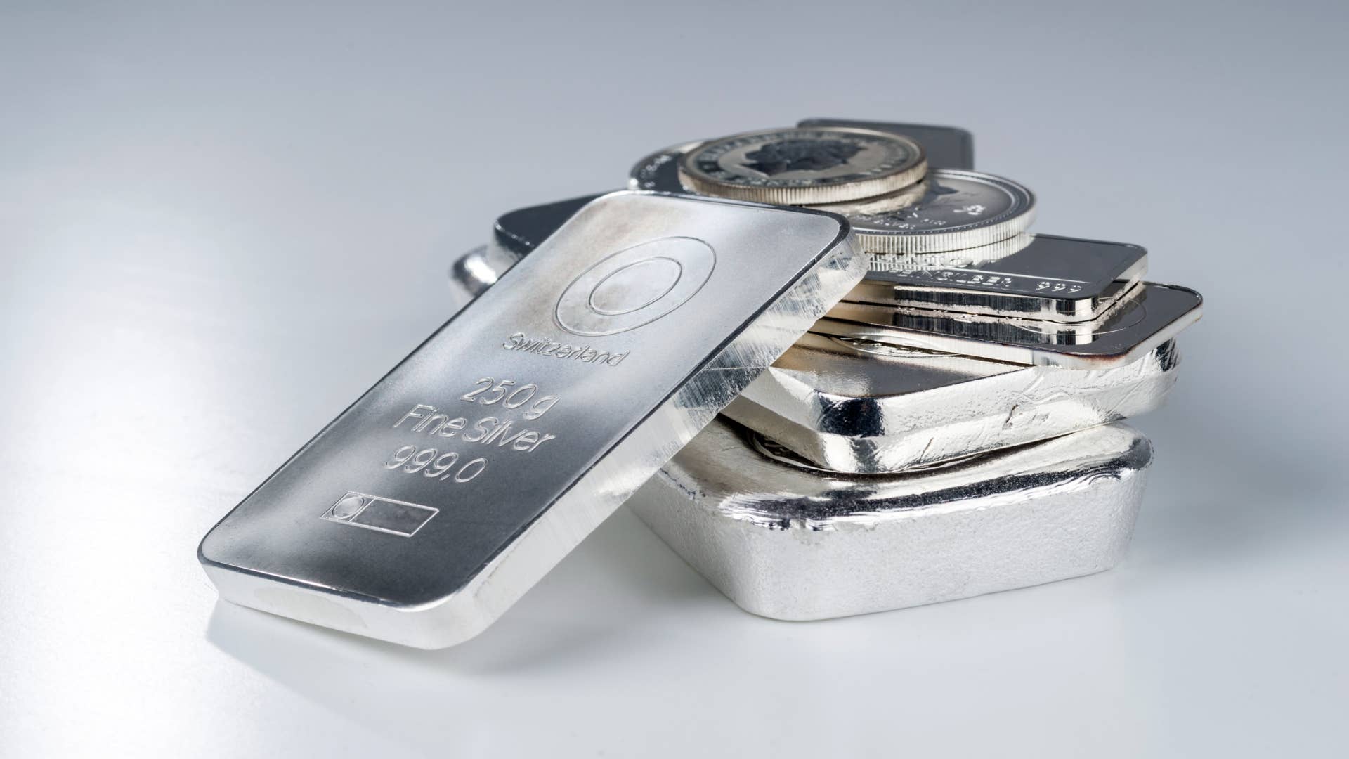 Analysts have a message for investors on the silver price drop - TheStreet