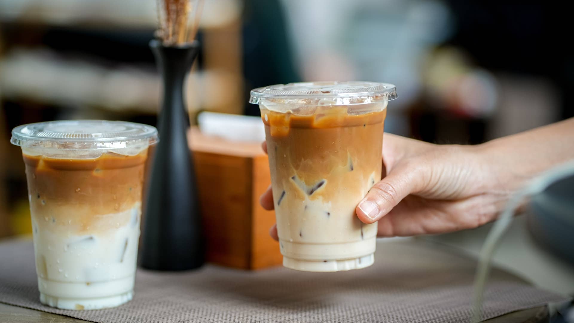 Starbucks rival challenges coffee giant's dominance