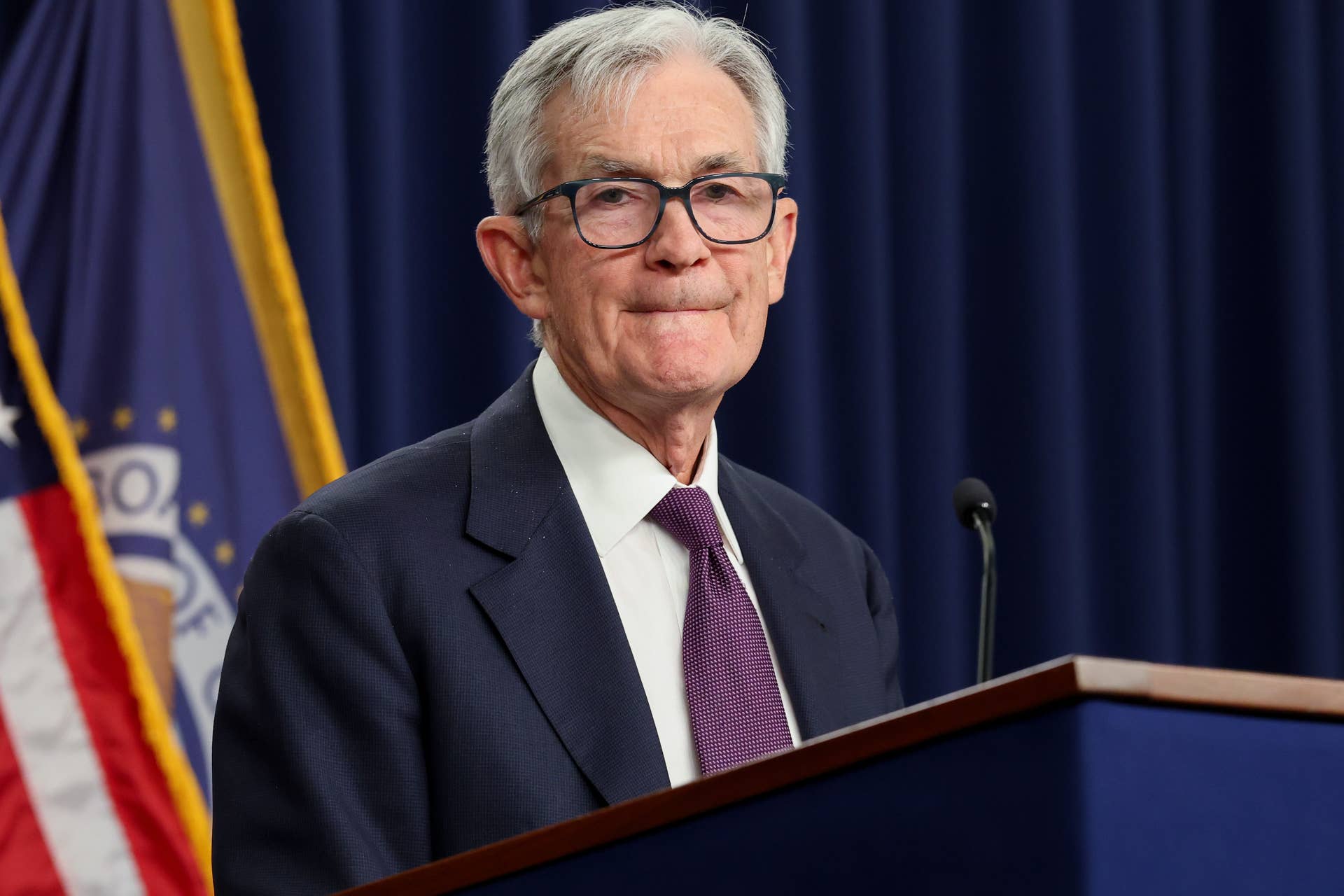 Fed Rate Outlook: JPMorgan Issues Warning on Interest Rate Cuts - TheStreet