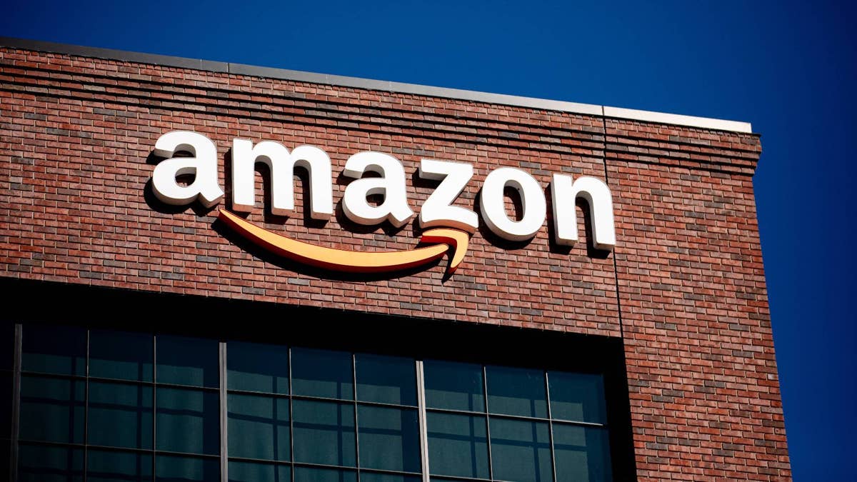 Amazon is selling a 15.6-inch ultra-slim portable monitor for just $50 that works for gaming, streaming, and more