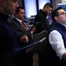 Wells Fargo has a stark message on big bank stocks