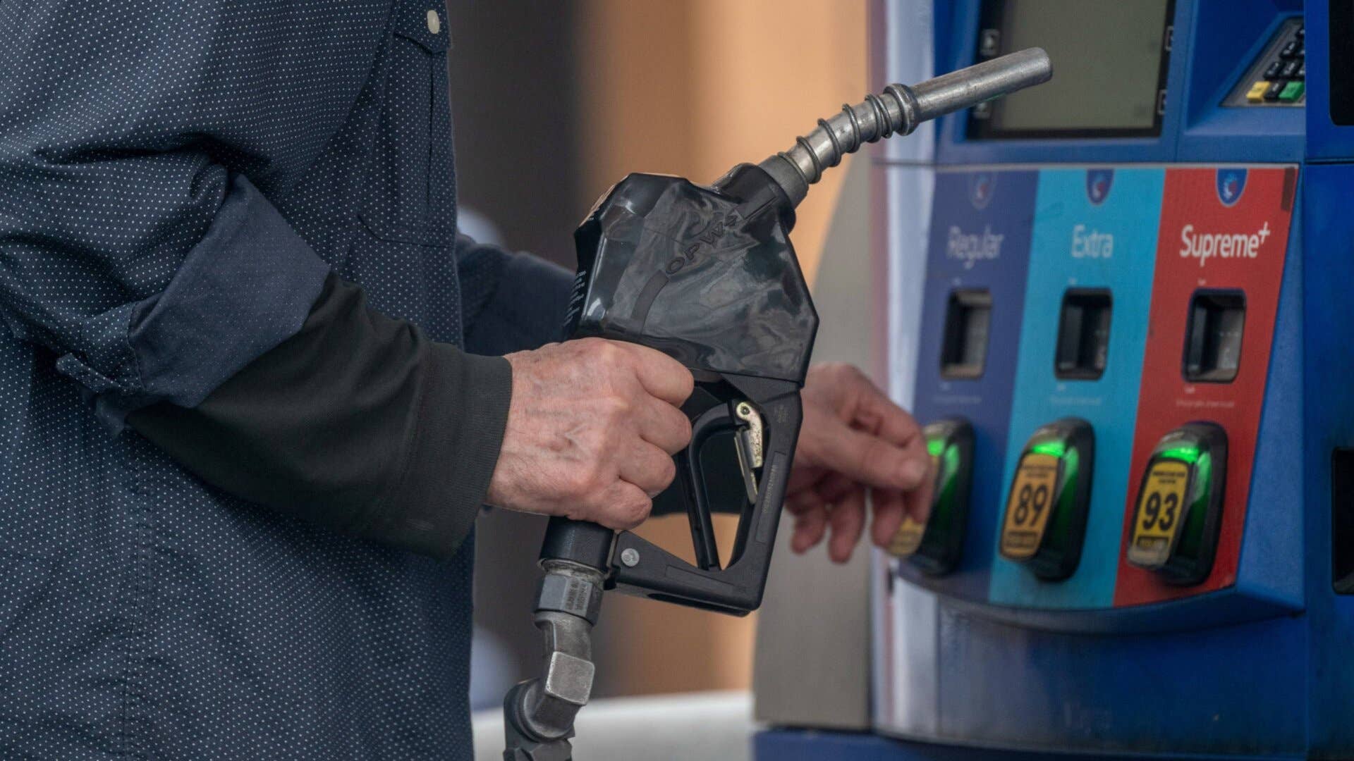 Oil traders are seeing something in Irans truce that stocks arent