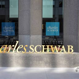 Schwab warns private credit investors