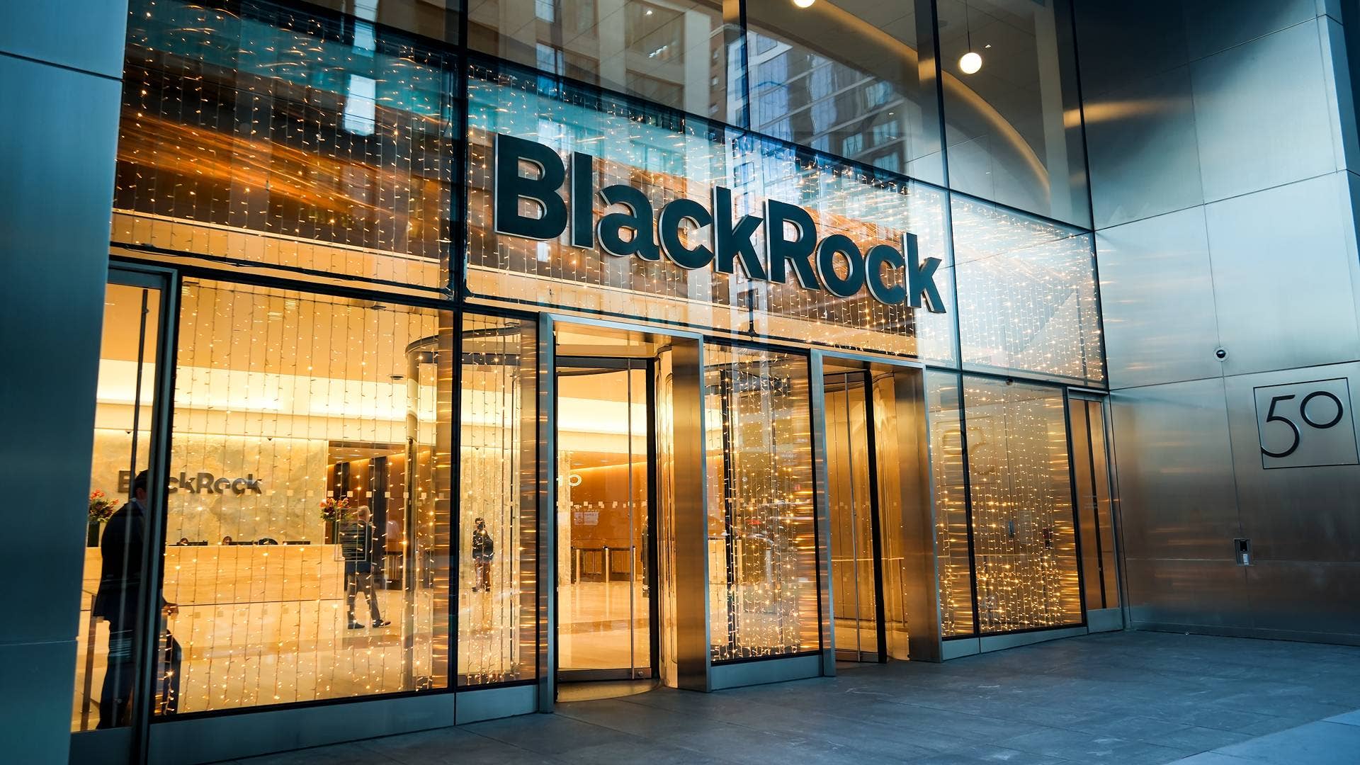 BlackRock CEO resets dividend outlook as AUM hits record $14 trillion