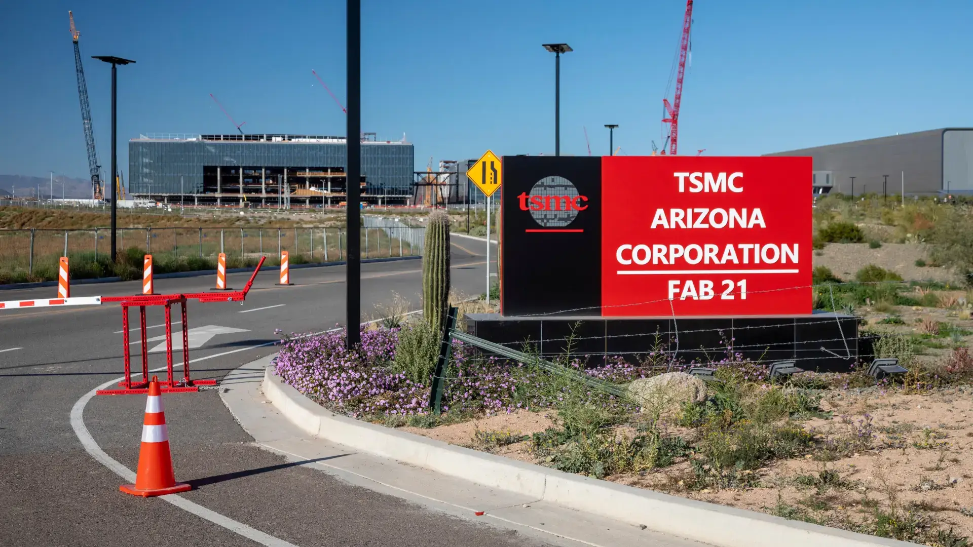 Construction of the TSMC Arizona semiconductor manufacturing complex.
