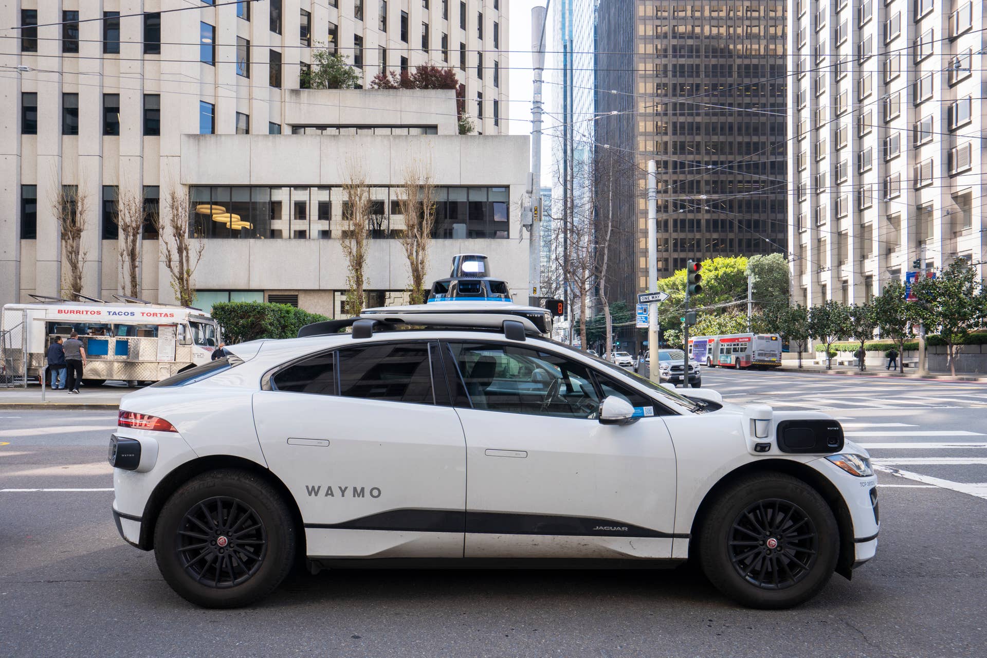 Waymo brings traffic to a standstill in major American city