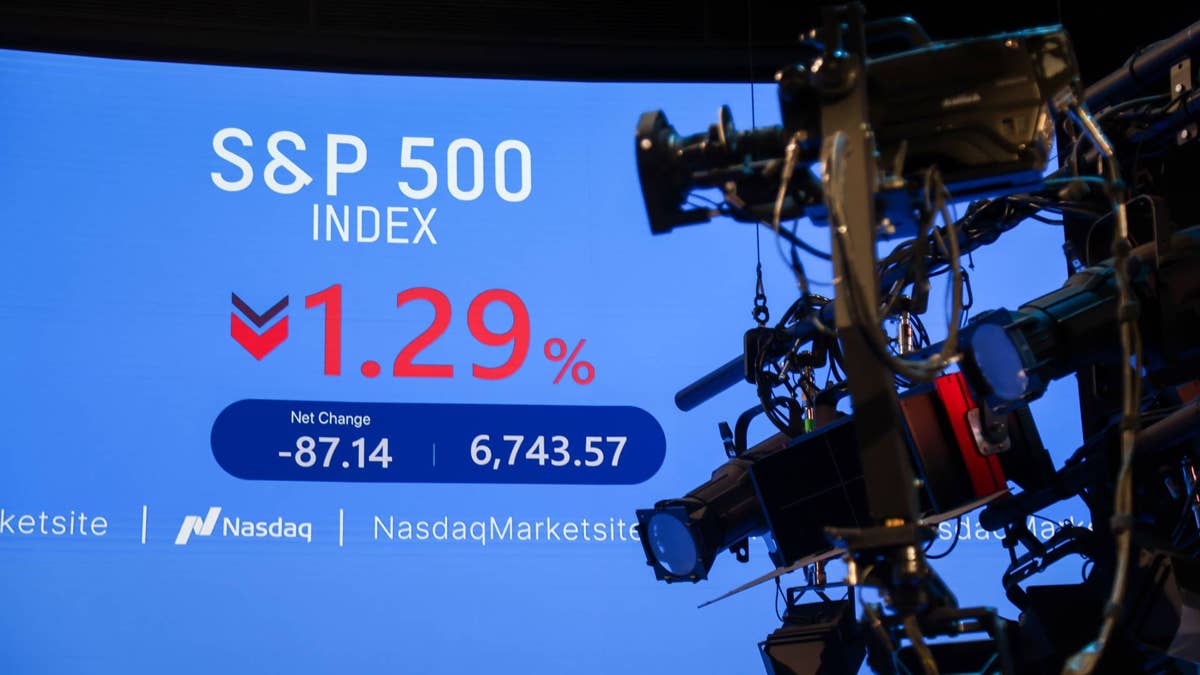Vanguard challenges the S&P 500 as a one-stop strategy