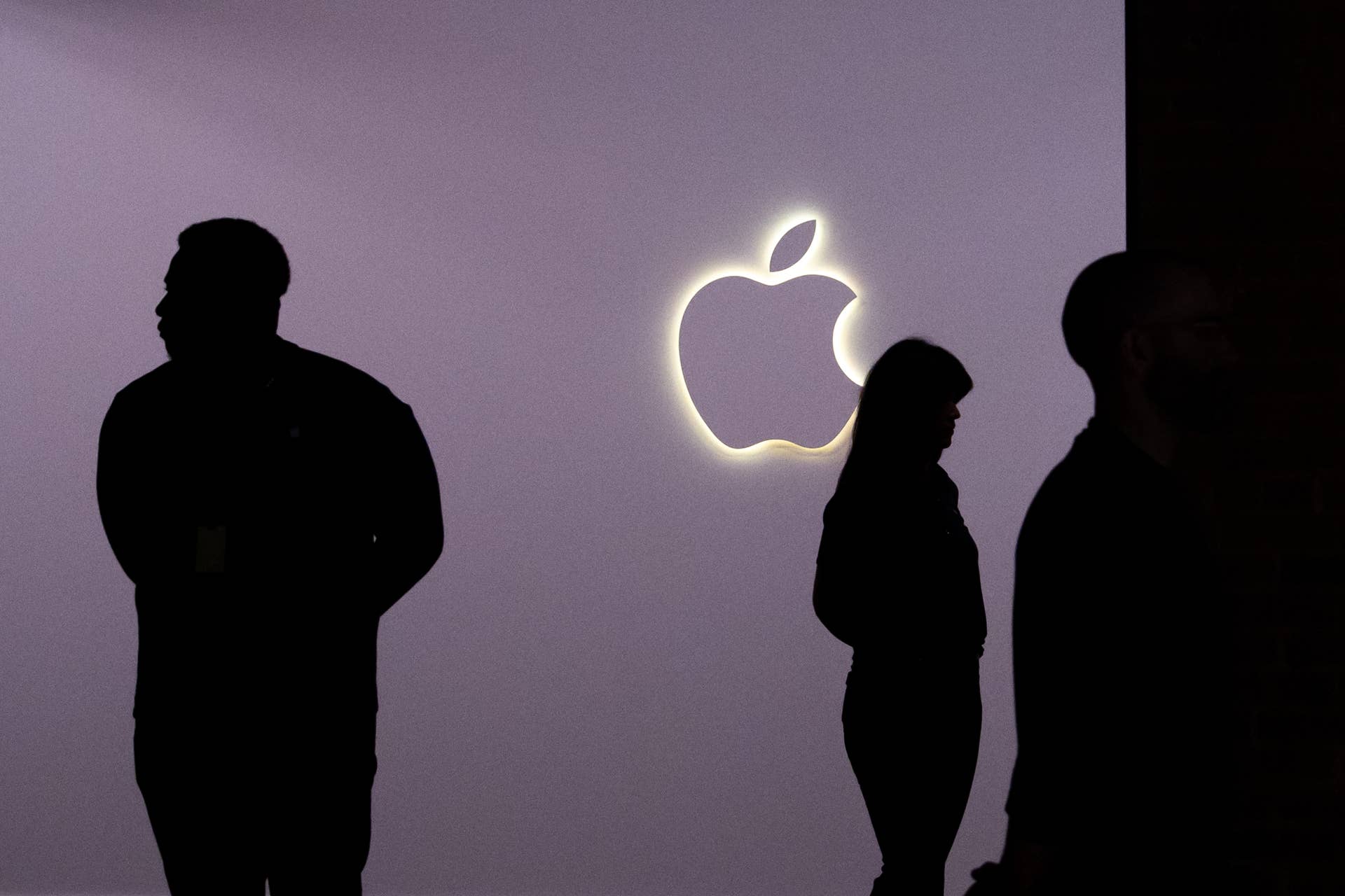 Apple stock: Bank of America remains bullish before earnings | AAPL ...