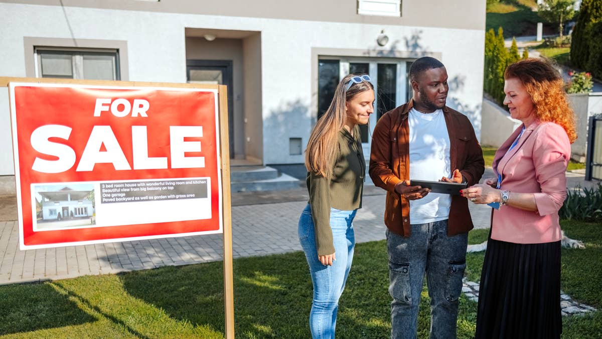 Fannie Mae predicts shift in mortgage rates, home prices