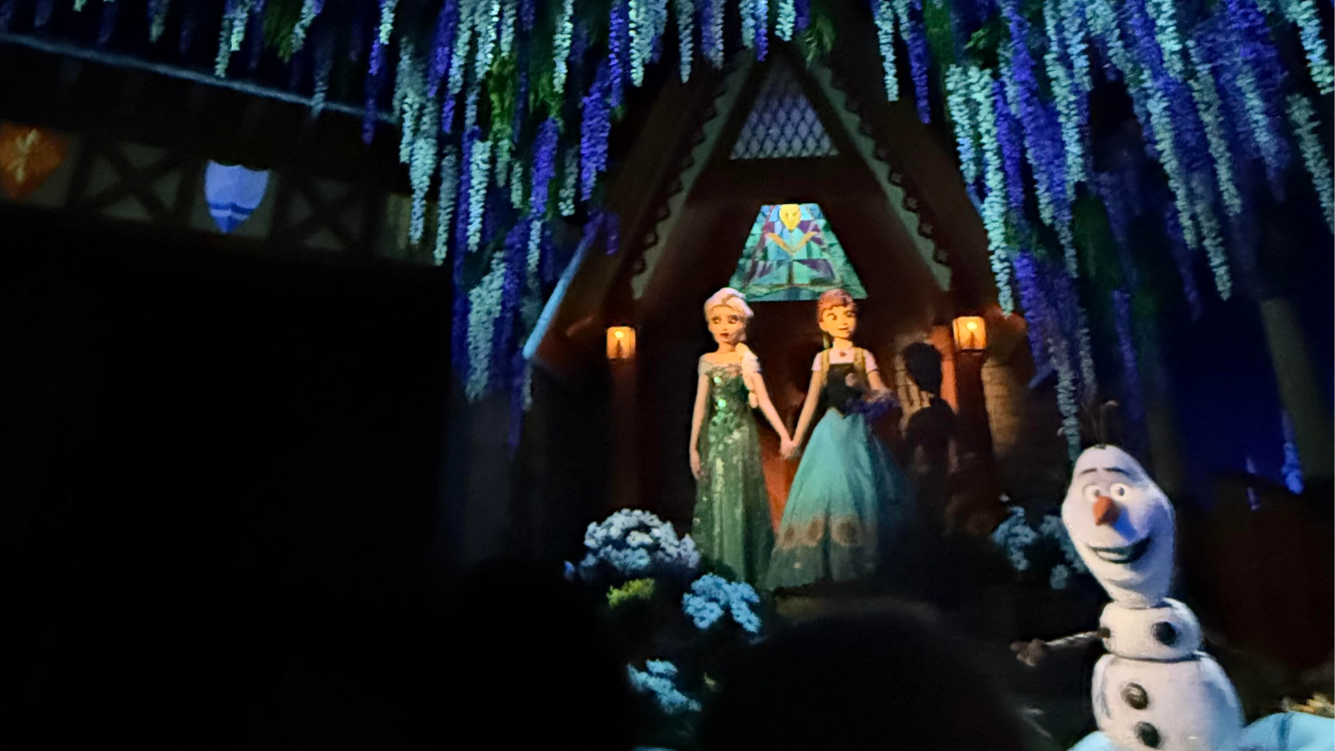 What you can expect at Disneyland's new 'World of Frozen' - TheStreet