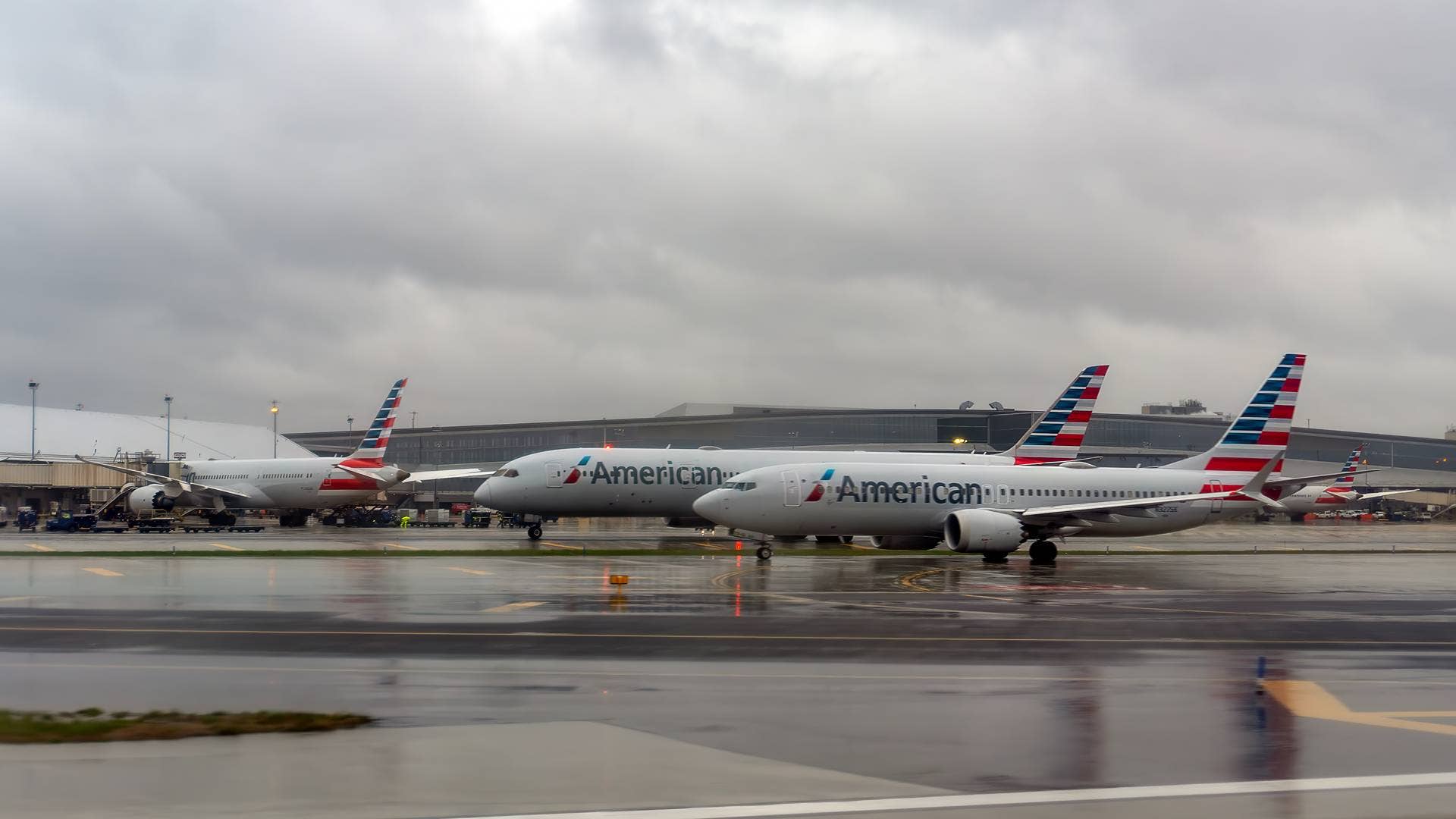 American Airlines' $1.14B Bond: 32 Aircraft Pledged as Collateral